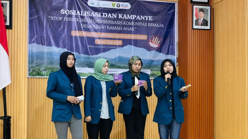 Mahasiswa KKN-R Universitas Diponegoro bangun gerakan pencegahan pernikahan dini dan stunting di Desa Mojo. (Dok. Istimewa)